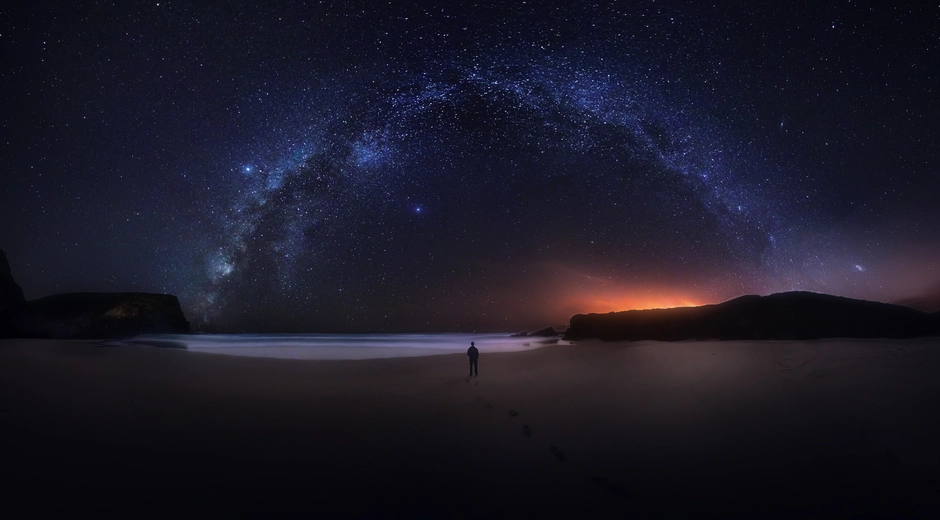 银河星空一个人风景4K壁纸 3840X2160 / 3.08 MB